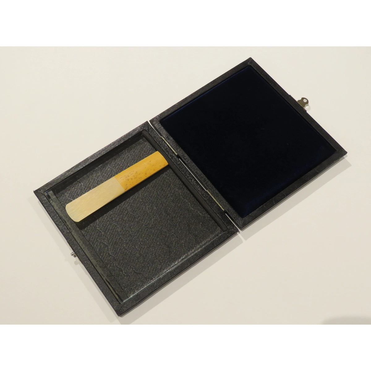 REED CASE: BARITONE SAXOPHONE GALAXY 5