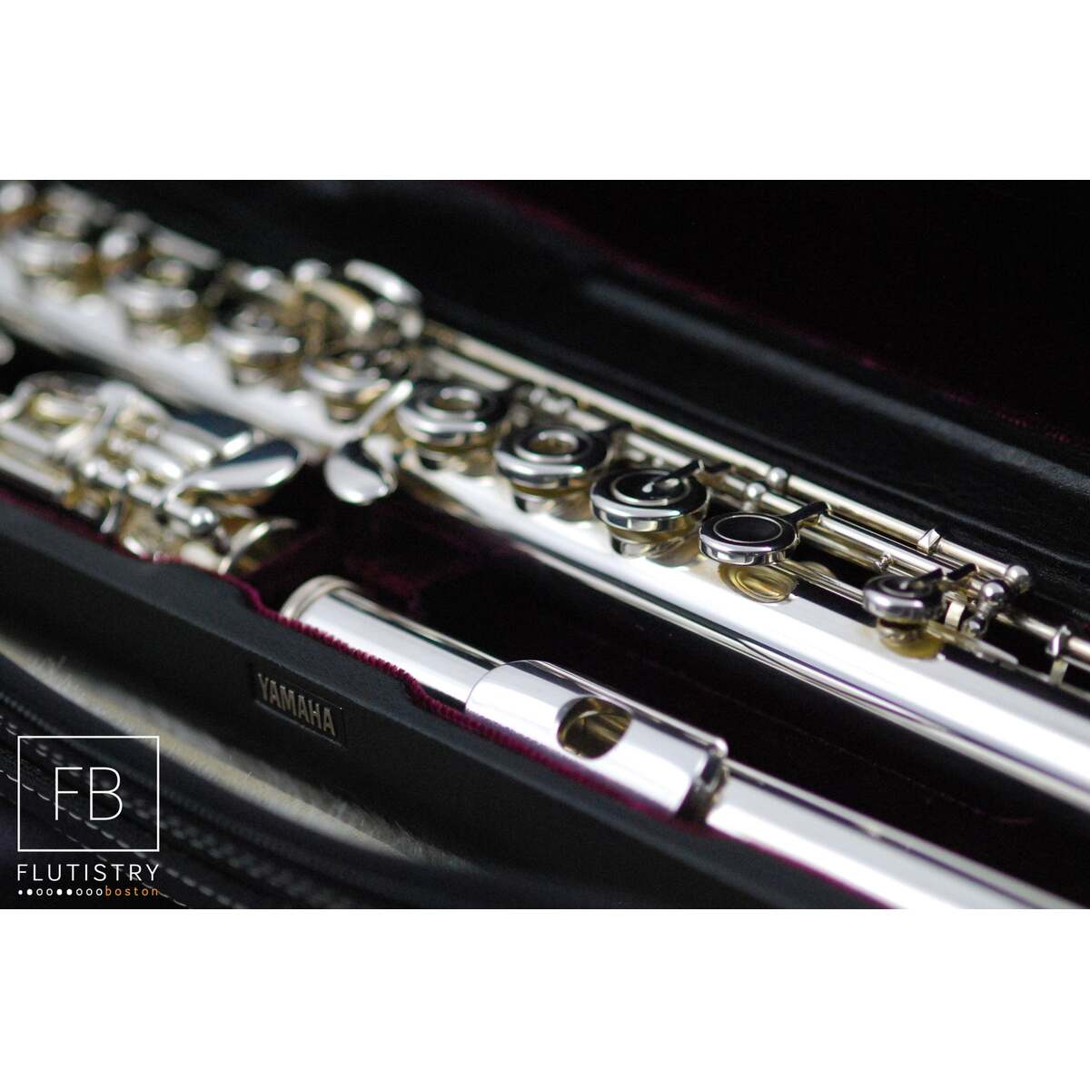 Yamaha YFL-677 Querflöte View 2